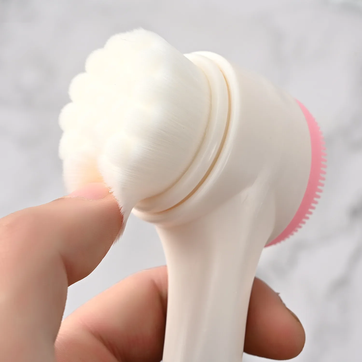 Spazzola per la pulizia del vi - Silicone Face Scrubber Electric recensione e prezzo